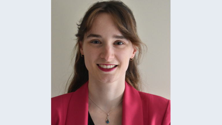 Caitlin Cropped Headshot